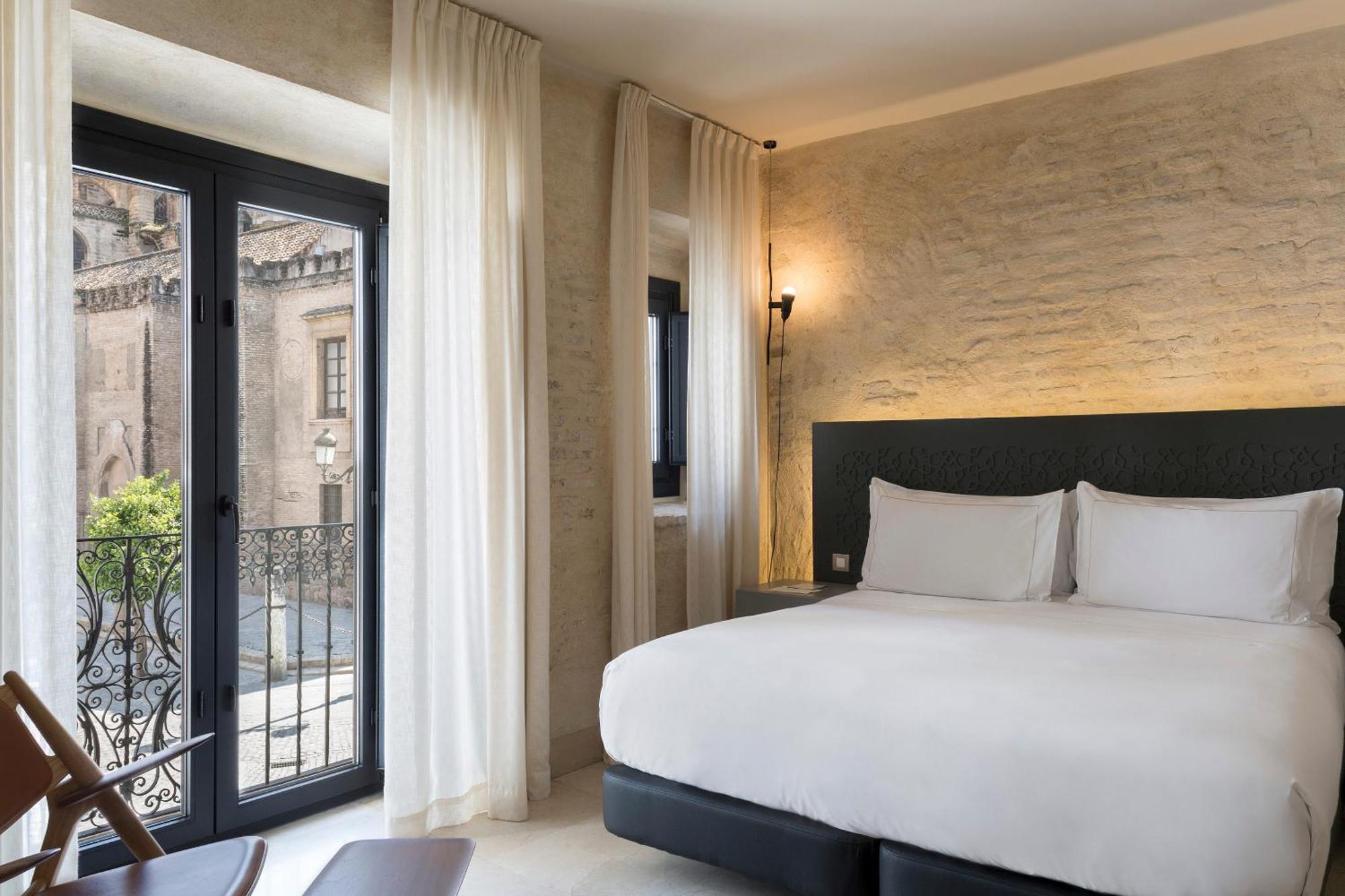 Eme Catedral Mercer Hotel 5*